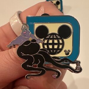WDW - Ursula - Walt Disney World D Characters - Hidden Disney 2025 pin